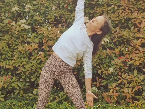 Trikonasana pose, le triangle