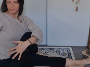 torsion assise,Ardha Matsyendrasana